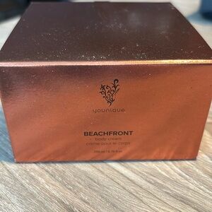 Younique Beachfrint Body cream